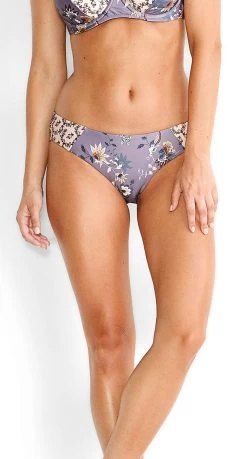 Milea Embroidered Folk Mid Pant