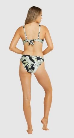 Baku Canary Islands D/E Underwire Bra Bikini Top -Swimwear Sale Store BakuCanaryIslandsRegularBikiniPant3 0867d771 cd55 4ac4 99ab be8dfe2d781d