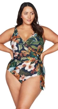 Into The Saltu Hayes Underwire One Piece 5 Into The Saltu Hayes Underwire One Piece -Swimwear Sale Store IntoTheSaltuNavyHayesUnderwireOnePiece