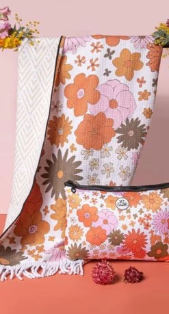 Sky Gazer Luxury Beach Towel In Pouch - Cabarita