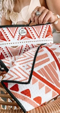 Sky Gazer Luxury Beach Towel In Pouch - Lennox