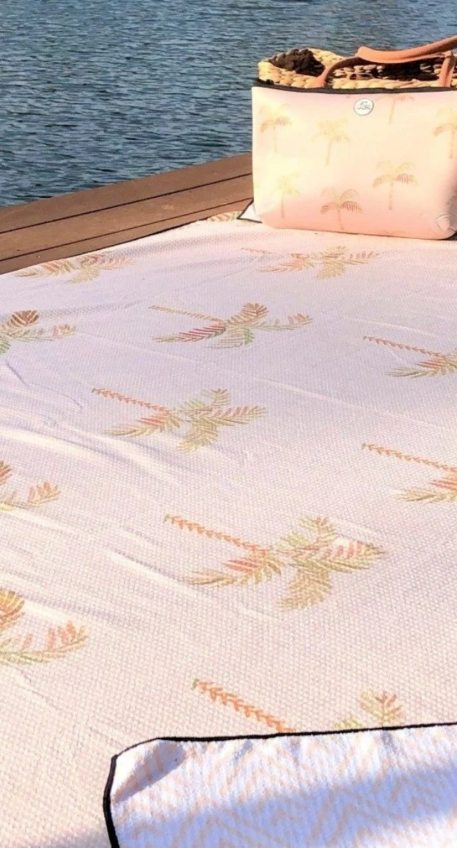 Sky Gazer Luxury Beach Towel In Pouch - The Mooloolaba 2 Sky Gazer Luxury Beach Towel In Pouch - The Mooloolaba - Image 2